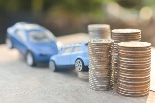 Quel est le processus de comptabilisation de l’assurance automobile ?